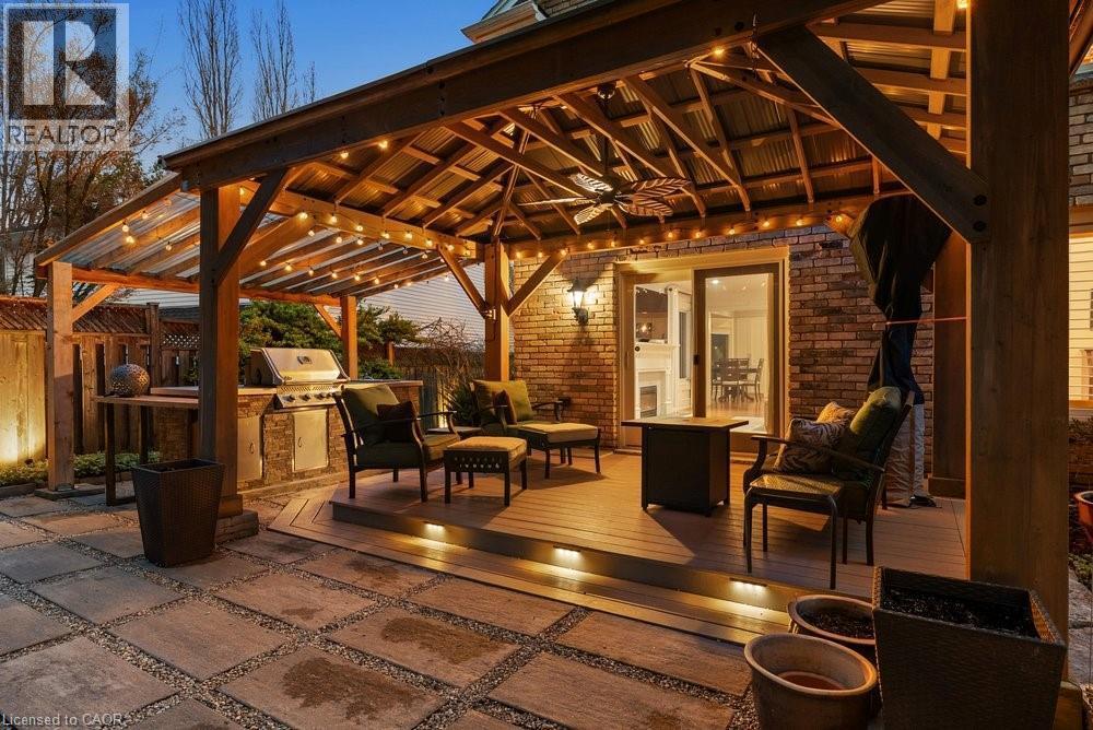 89 Stonegate Drive, Ancaster, ON - Outdoor With Deck Patio Veranda