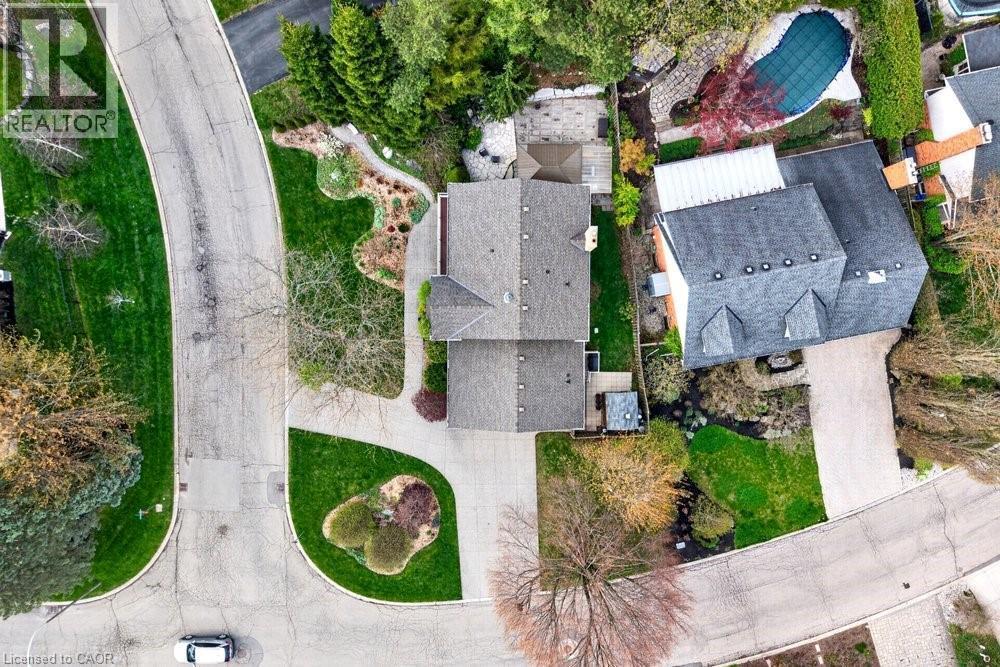 89 Stonegate Drive, Ancaster, ON - Outdoor