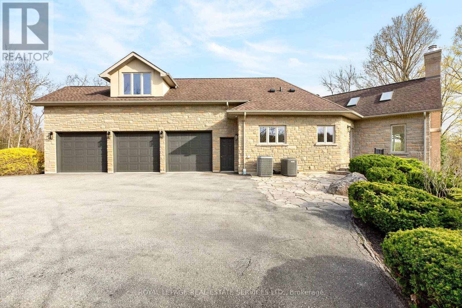 6472 Mcniven Court, Burlington, ON - Outdoor