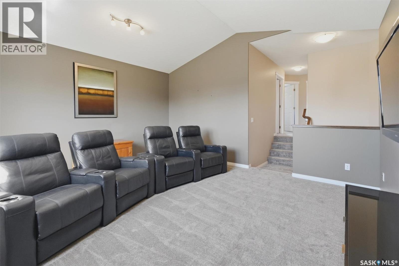 231 Willowgrove Boulevard, Saskatoon, SK - Indoor Photo Showing Living Room