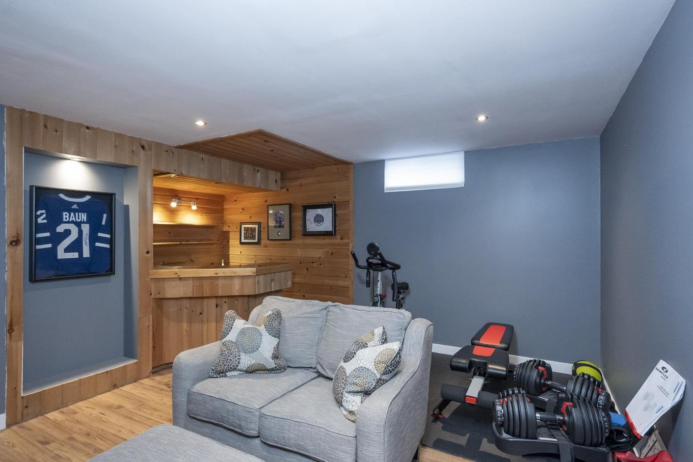 427 Frontenac Bay, Thunder Bay, ON - Indoor