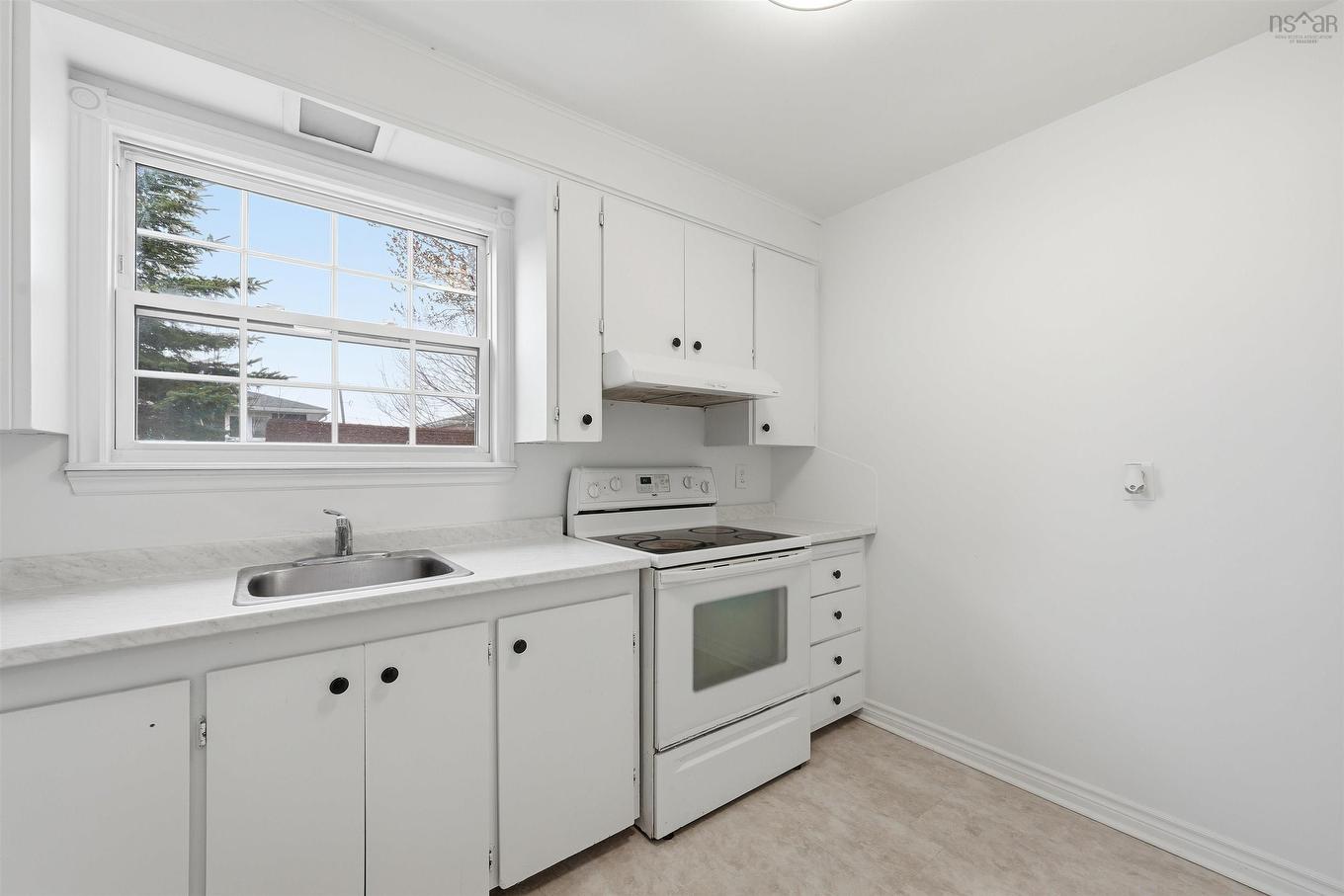 18 Roblea Drive, Dartmouth, NS