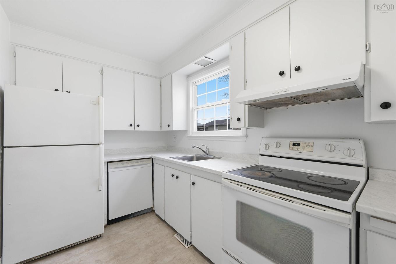18 Roblea Drive, Dartmouth, NS