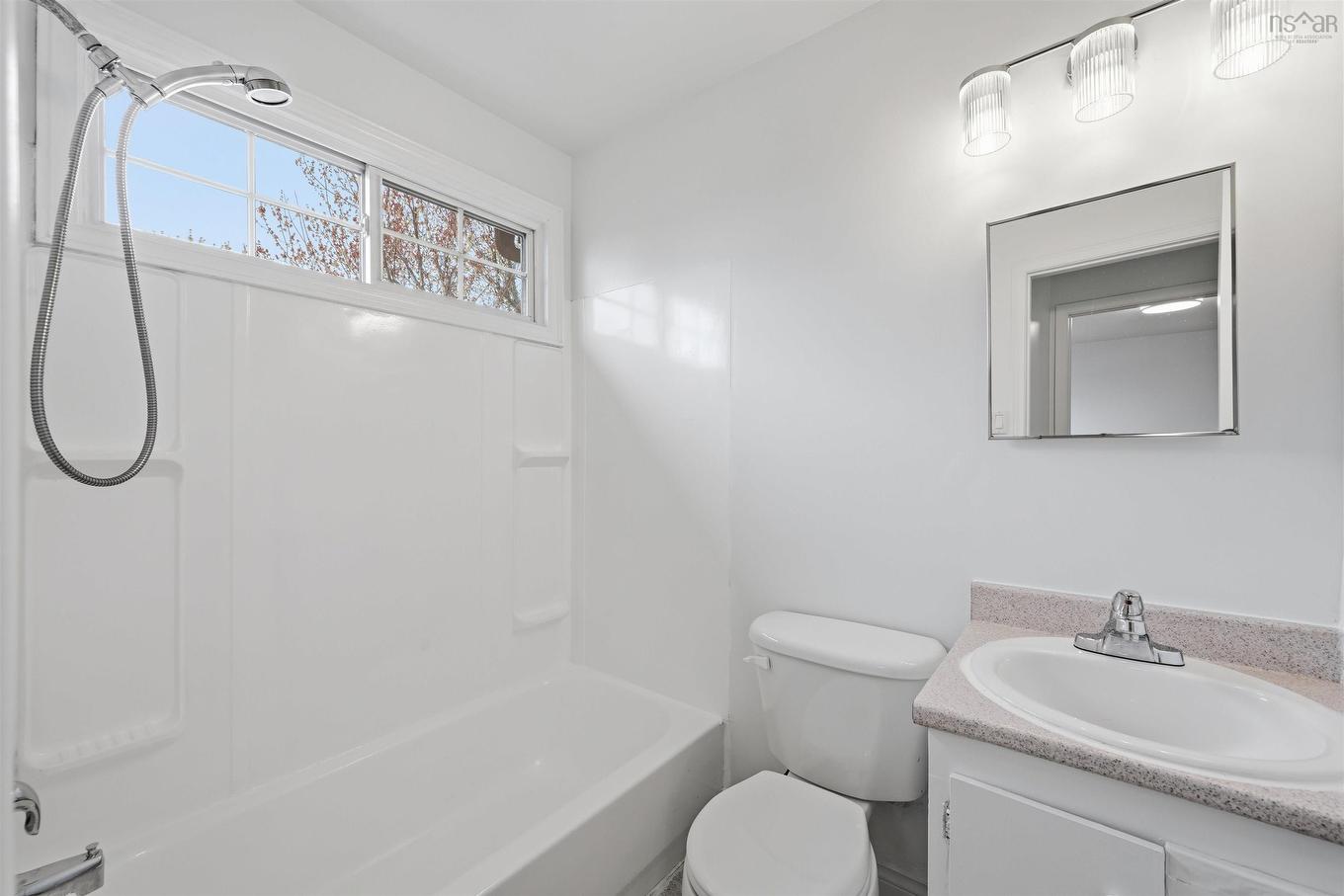 18 Roblea Drive, Dartmouth, NS