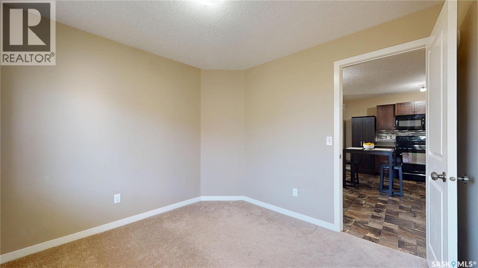 29 5545 Blake Crescent, Regina, SK - Indoor Photo Showing Other Room