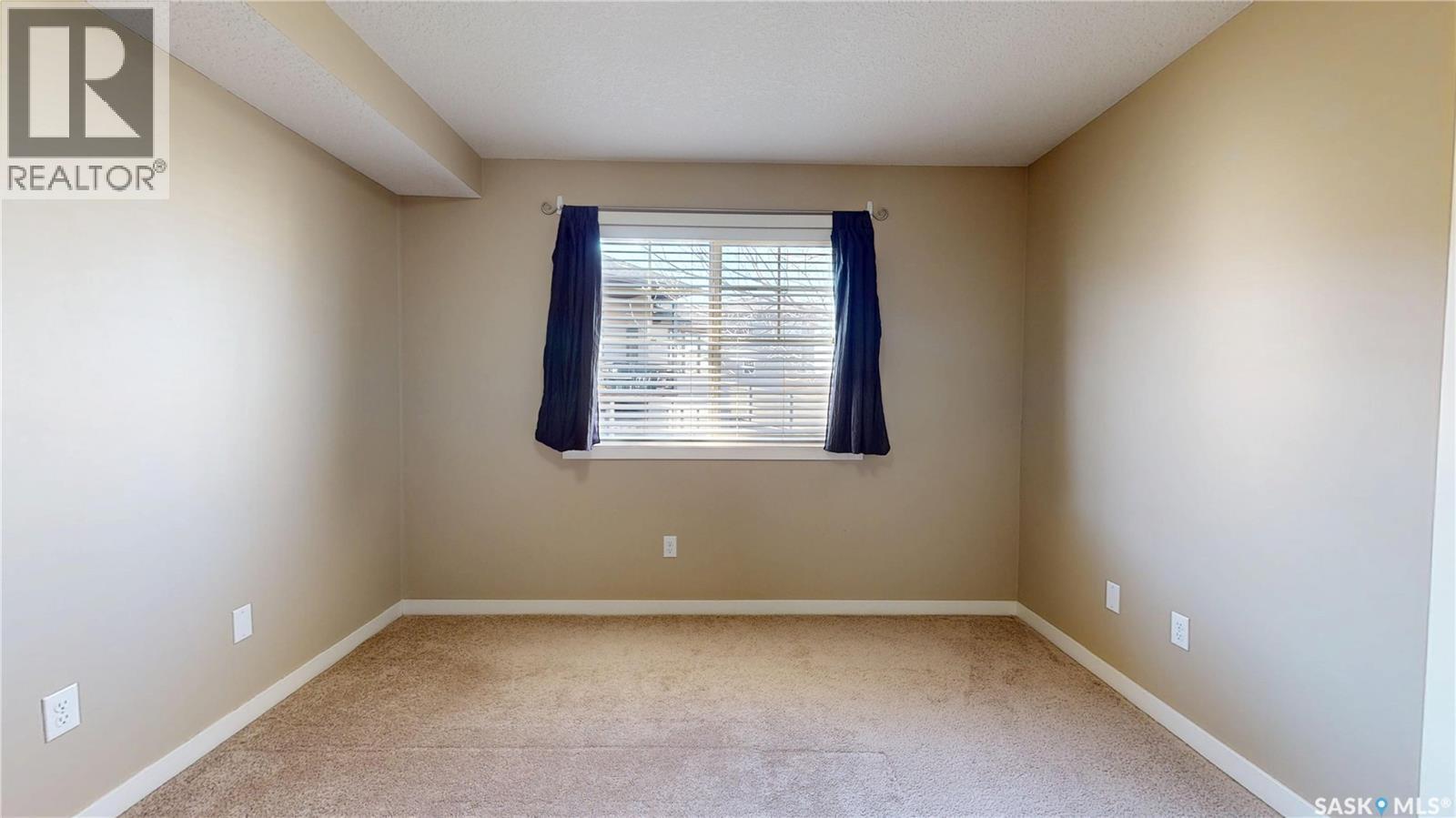 29 5545 Blake Crescent, Regina, SK - Indoor Photo Showing Other Room