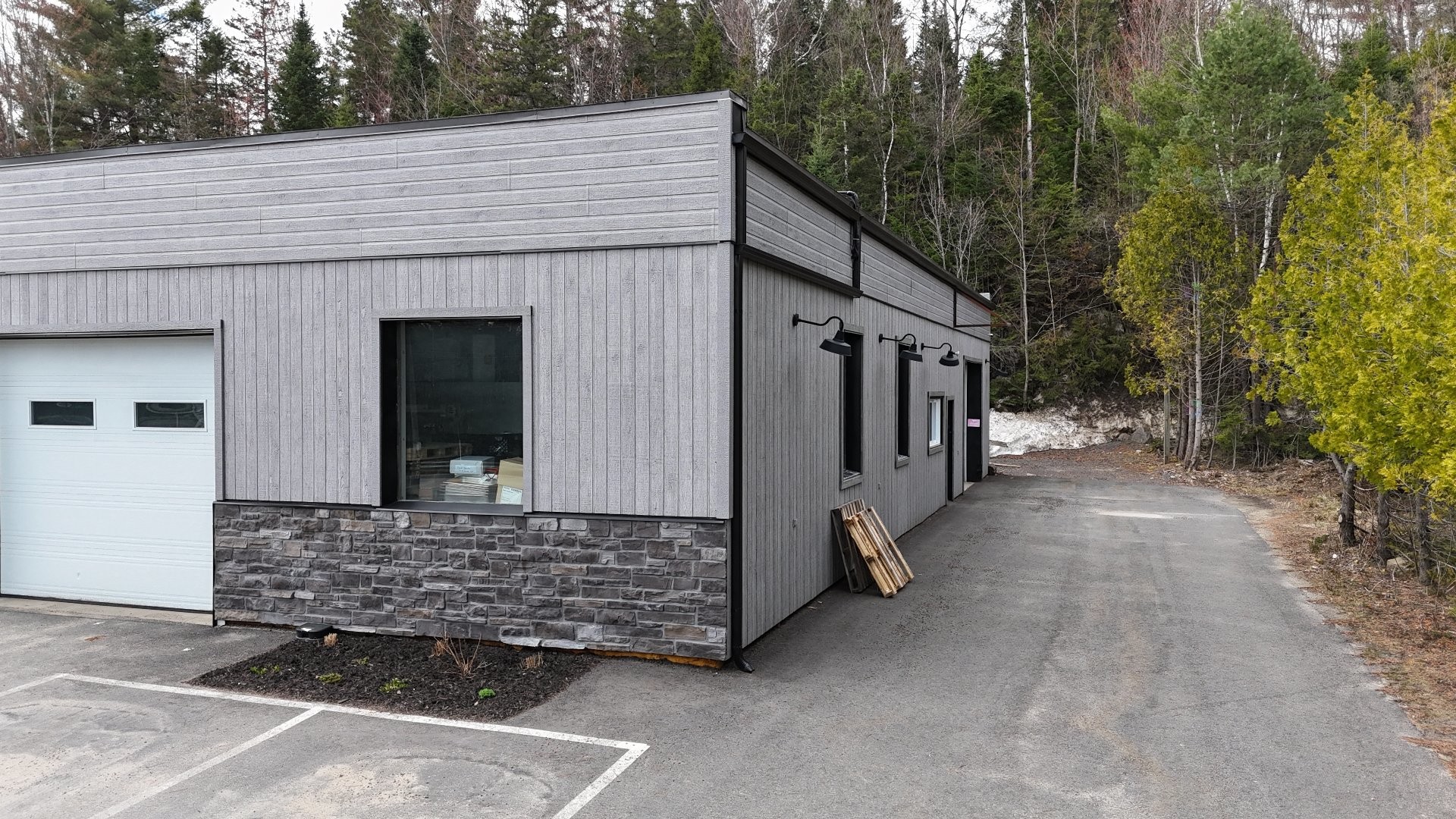 Entry - 1520 Route 117, Val-David, QC - Outdoor