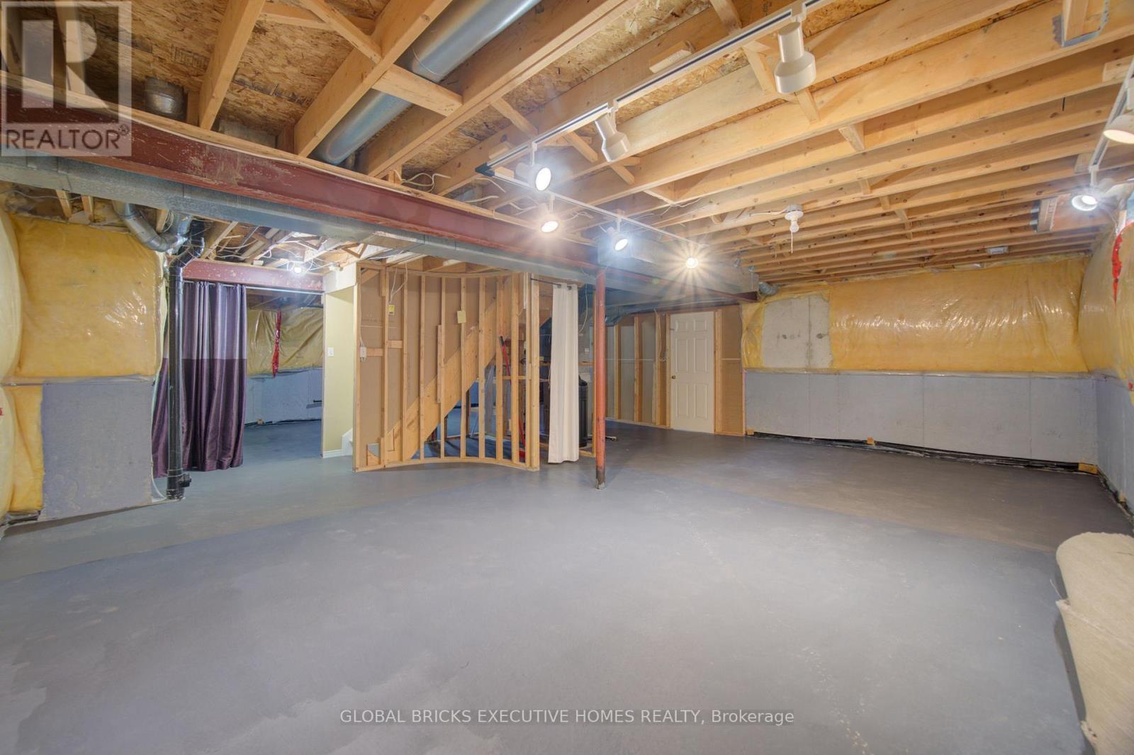 35 Attwood Drive, Cambridge, ON - Indoor Photo Showing Basement