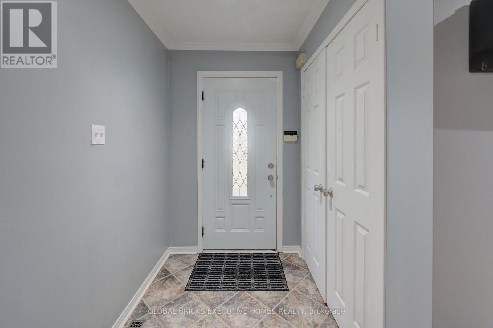 35 Attwood Drive, Cambridge, ON - Indoor Photo Showing Other Room