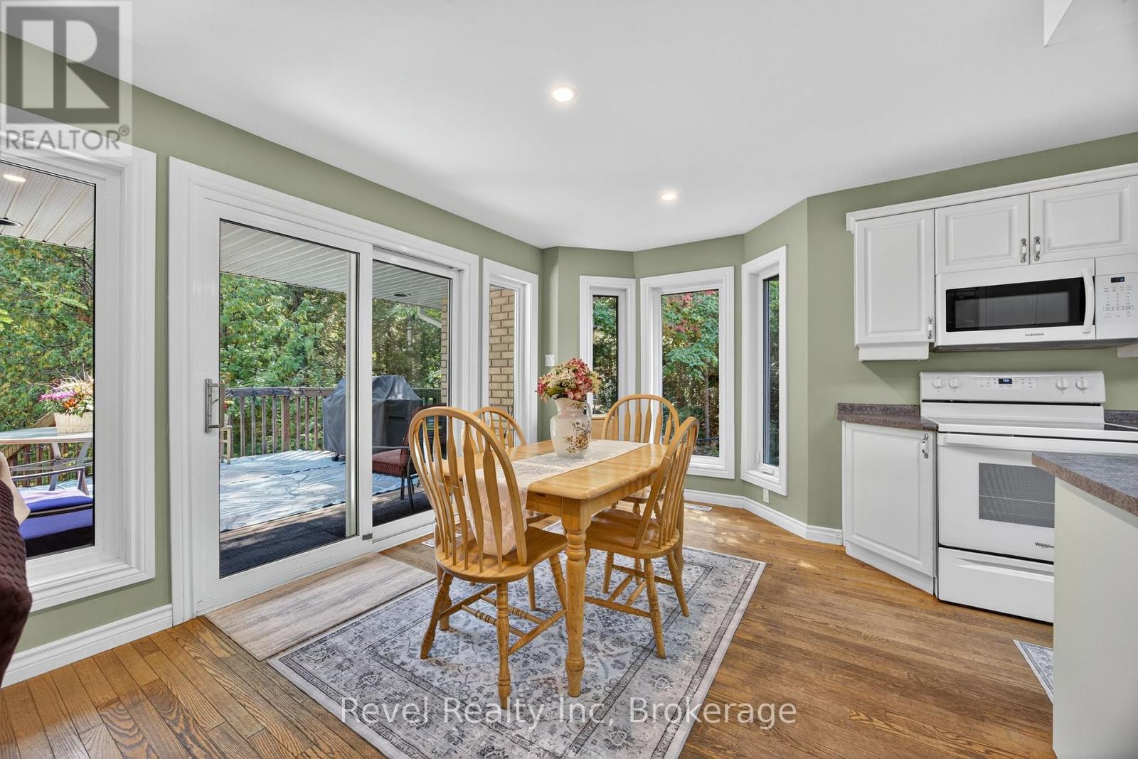 7190 93 Highway, Tiny, ON - Indoor
