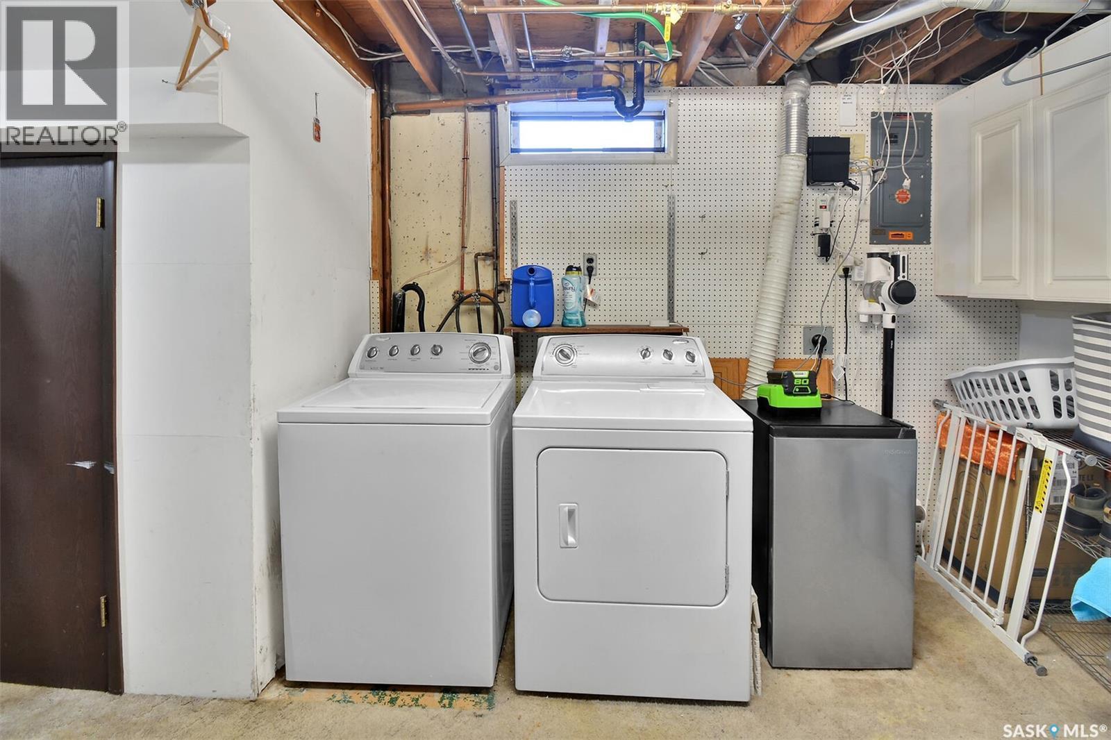 63 Spinks Drive, Saskatoon, SK - Indoor Photo Showing Laundry Room
