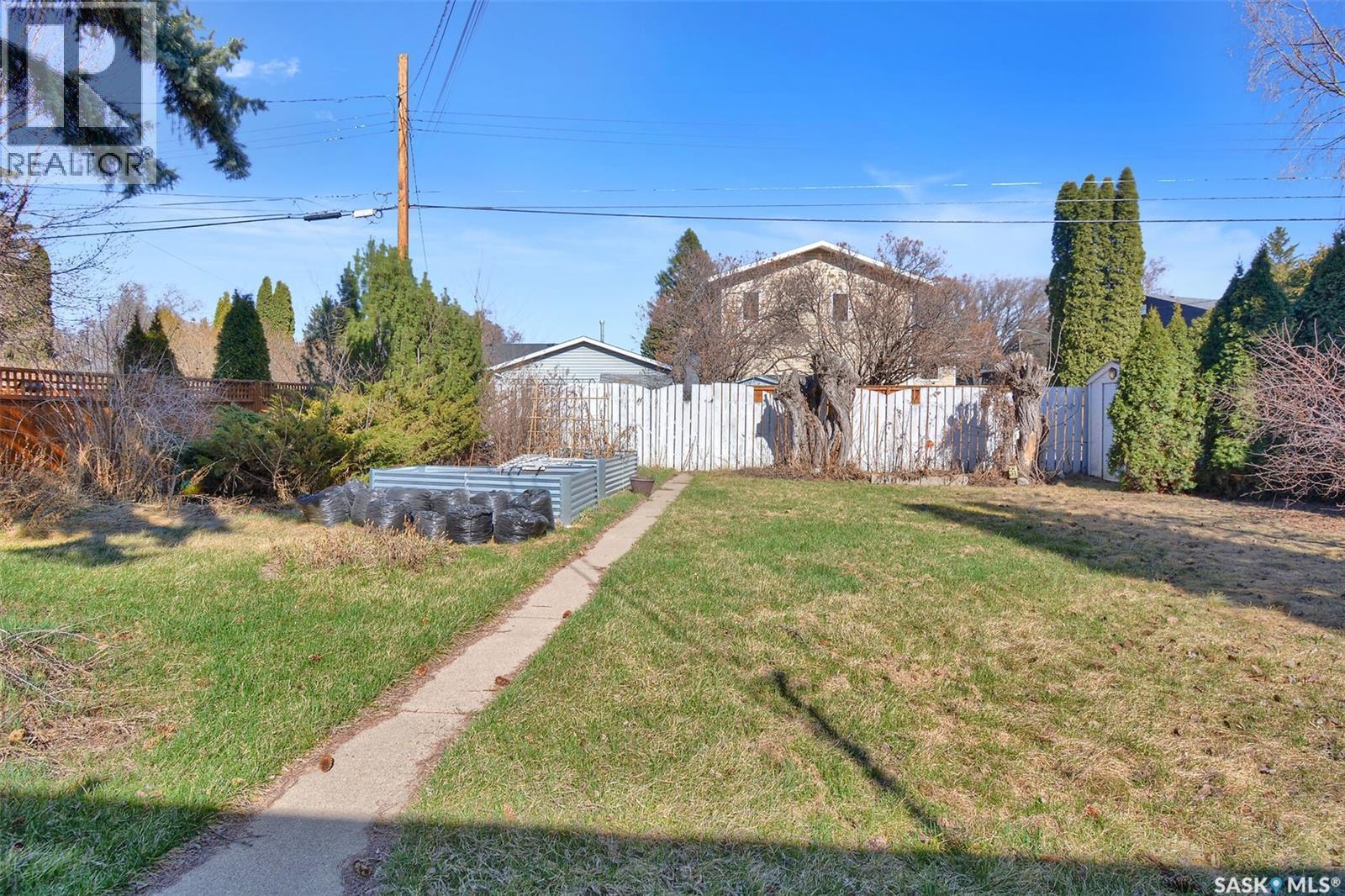 63 Spinks Drive, Saskatoon, SK - Outdoor
