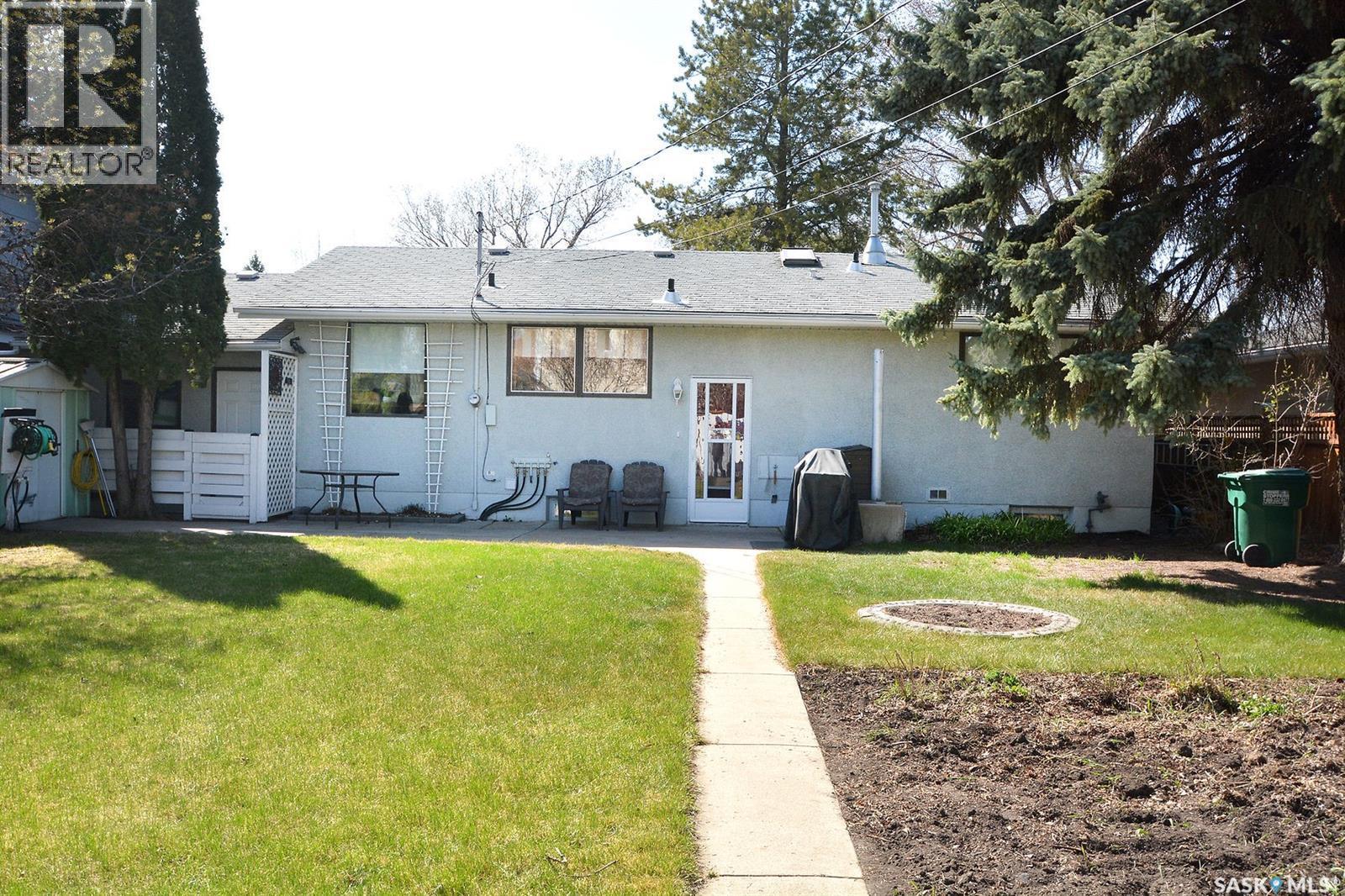 63 Spinks Drive, Saskatoon, SK - Outdoor