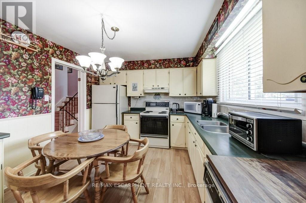 4356 Dublin Crescent, Burlington, ON - Indoor