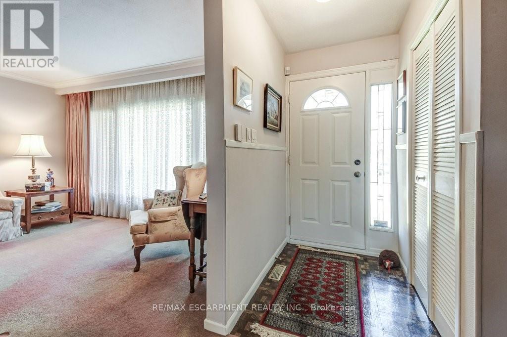 4356 Dublin Crescent, Burlington, ON - Indoor Photo Showing Other Room