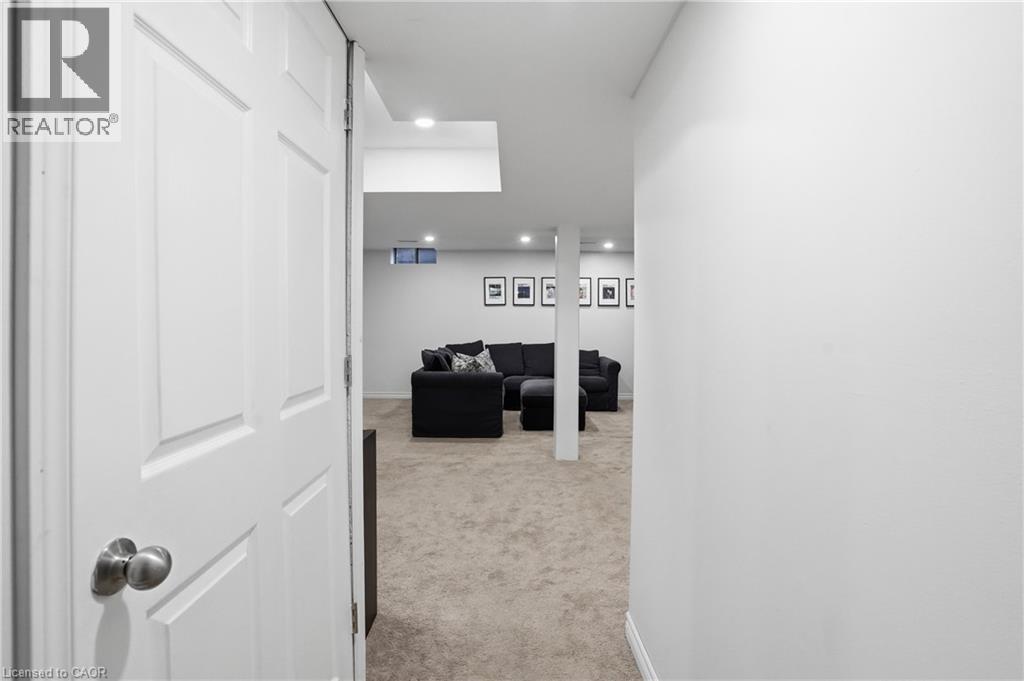 258 Fall Fair Way, Binbrook, ON - Indoor Photo Showing Other Room