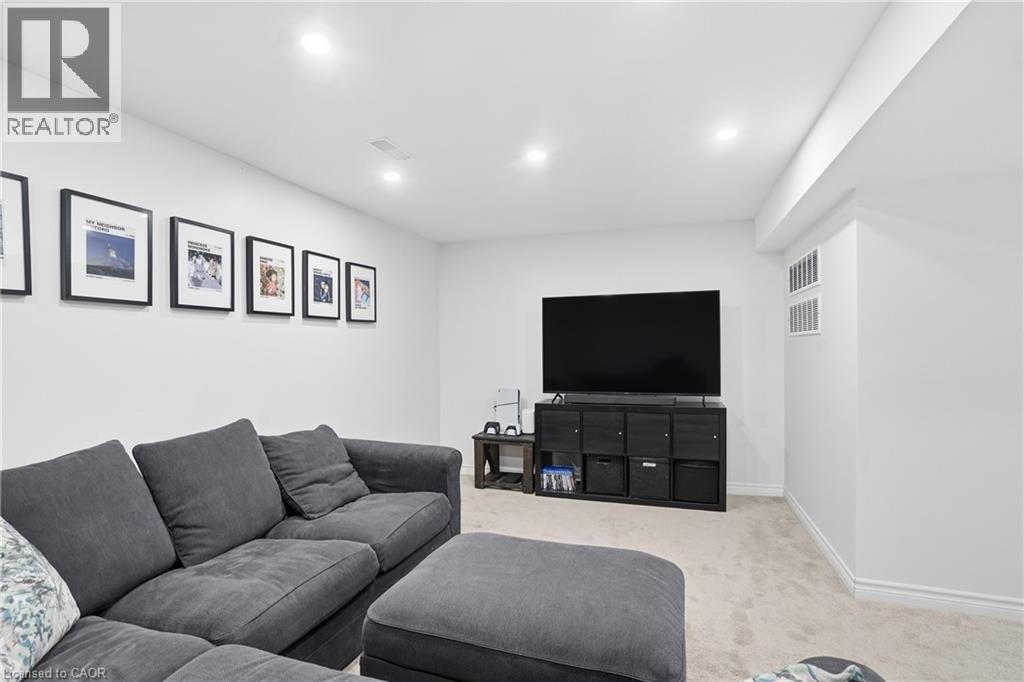 258 Fall Fair Way, Binbrook, ON - Indoor Photo Showing Living Room