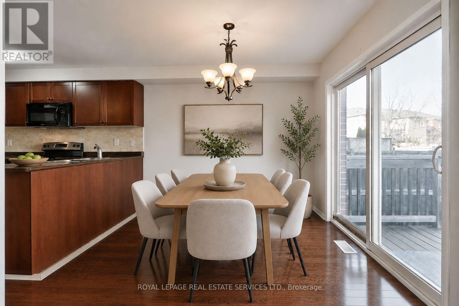 Virtually Staged - Dining Room w/Walkout to Deck - 3221 Sharp Road, Burlington, ON - Indoor Photo Showing Dining Room