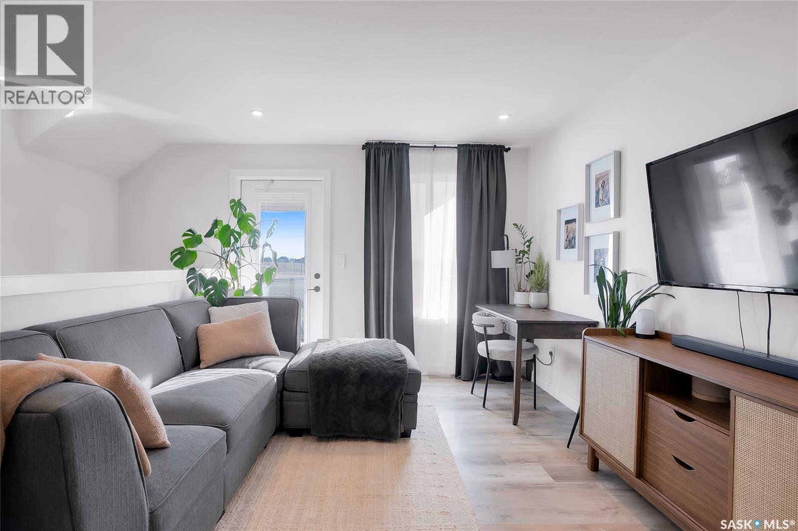 9 651 Dubois Crescent, Saskatoon, SK - Indoor Photo Showing Other Room