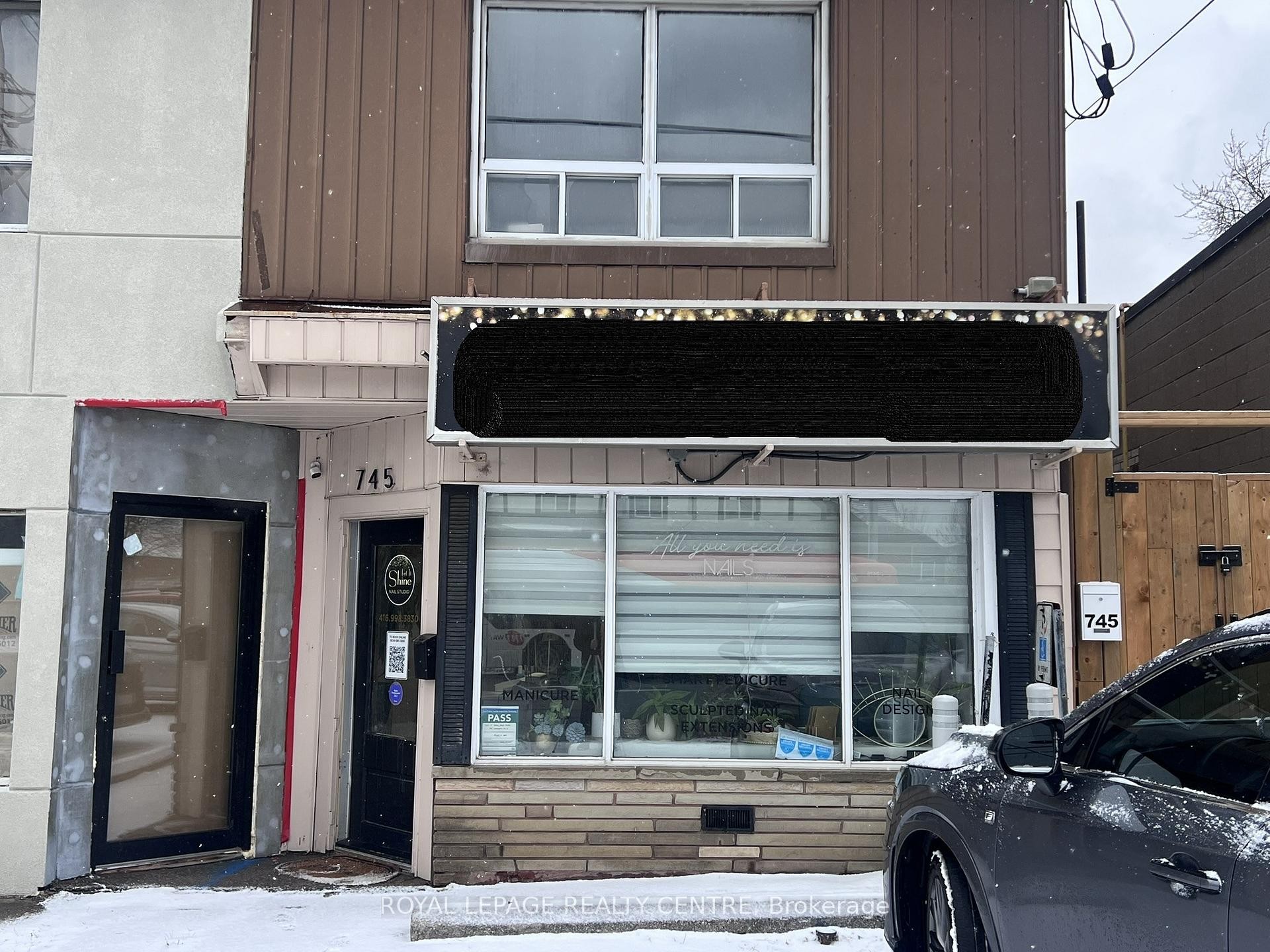 745 Lakeshore Road E, Mississauga, ON