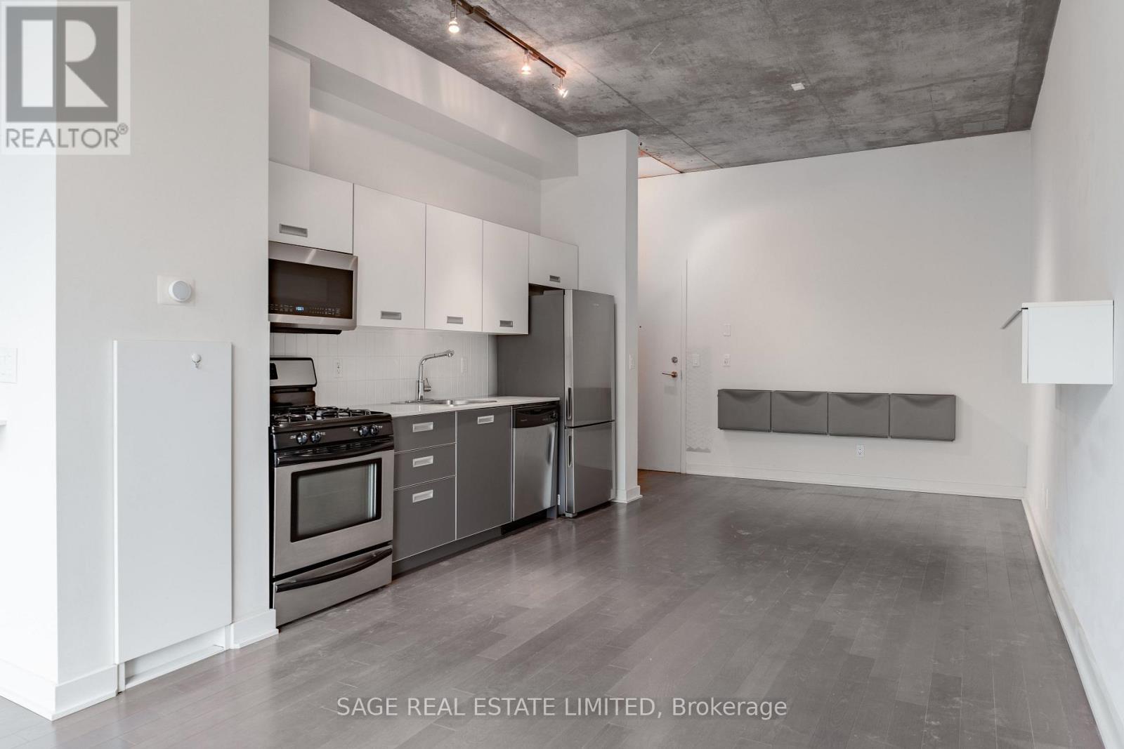 811 - 60 Bathurst Street, Toronto, ON - Indoor Photo Showing Kitchen