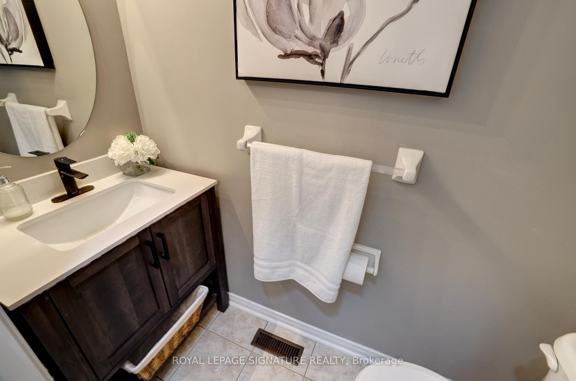 798 Spinning Wheel Crescent, Mississauga, ON - Indoor Photo Showing Bathroom