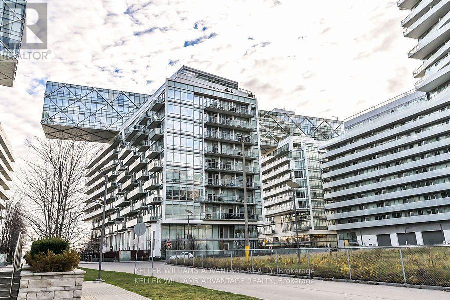 616 - 29 Queens Quay E, Toronto, ON