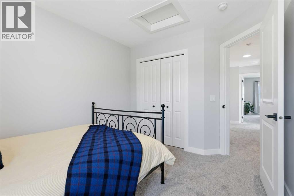 120 Treeline Manor Sw, Calgary, AB
