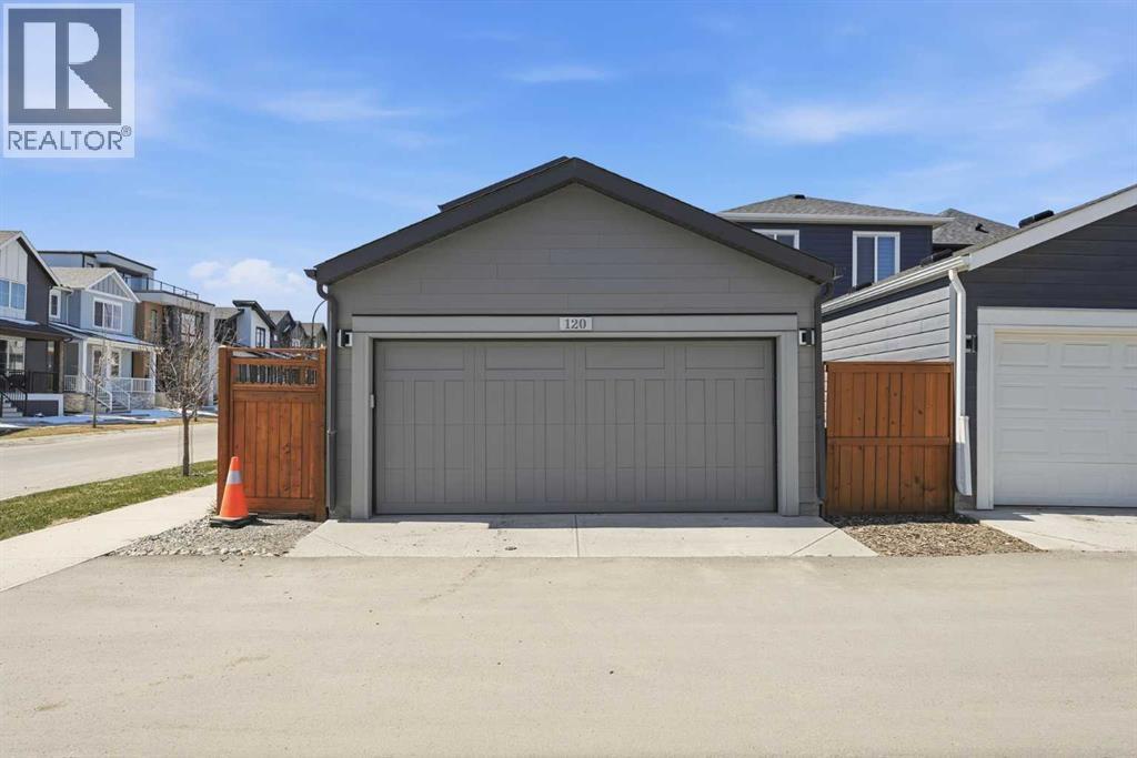 120 Treeline Manor Sw, Calgary, AB