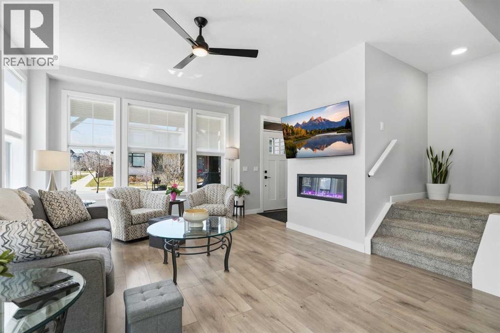120 Treeline Manor Sw, Calgary, AB
