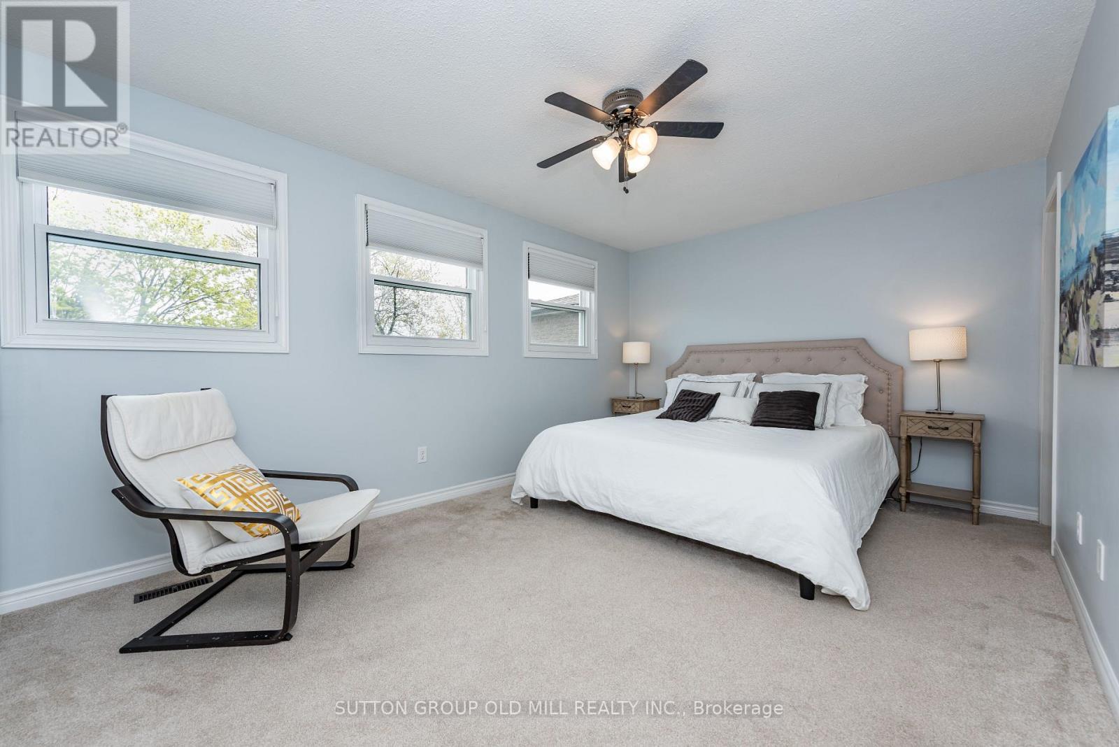 1603 Dewberry Crescent, Mississauga, ON - Indoor Photo Showing Bedroom