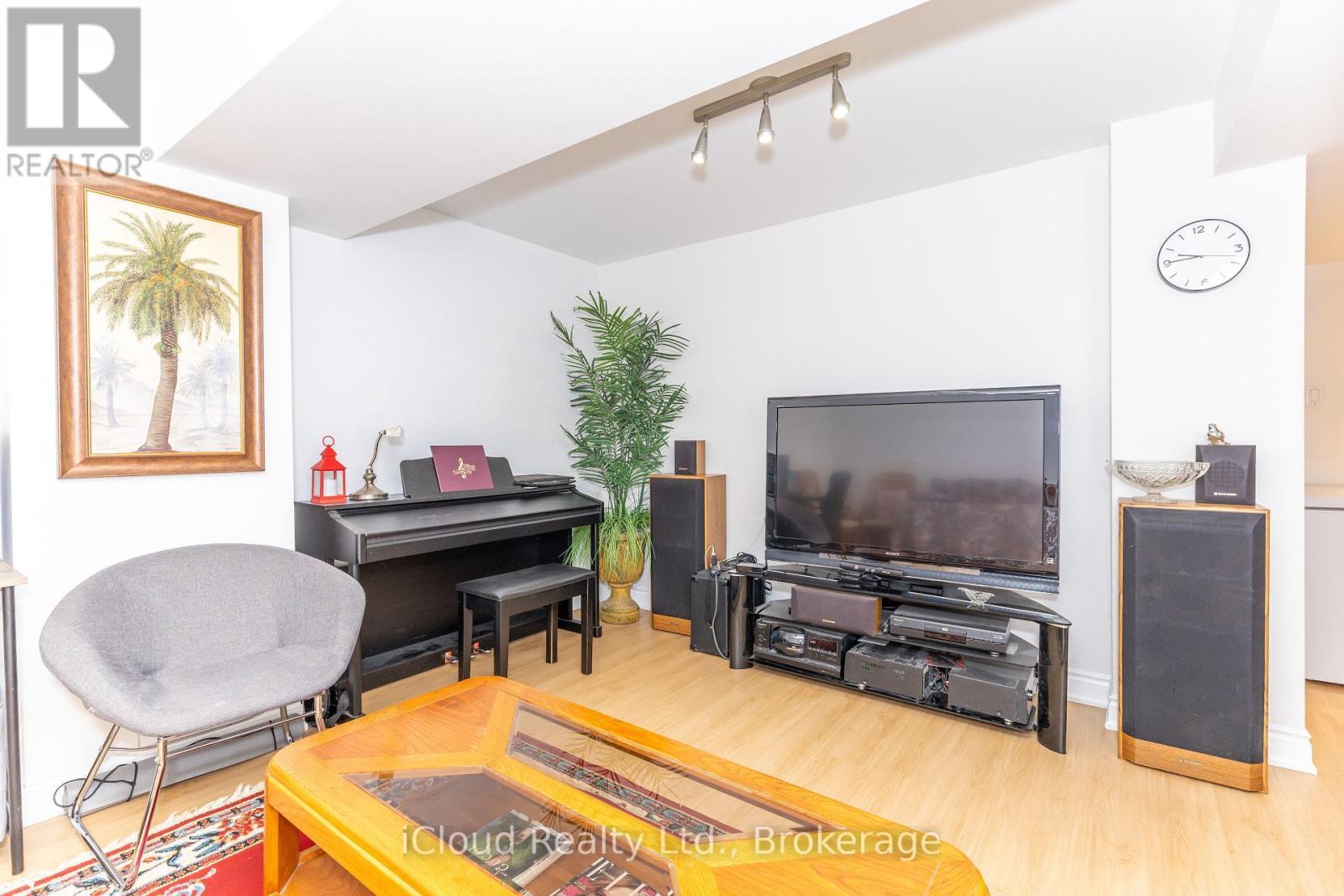3842 Ridgepoint Way, Mississauga, ON - Indoor