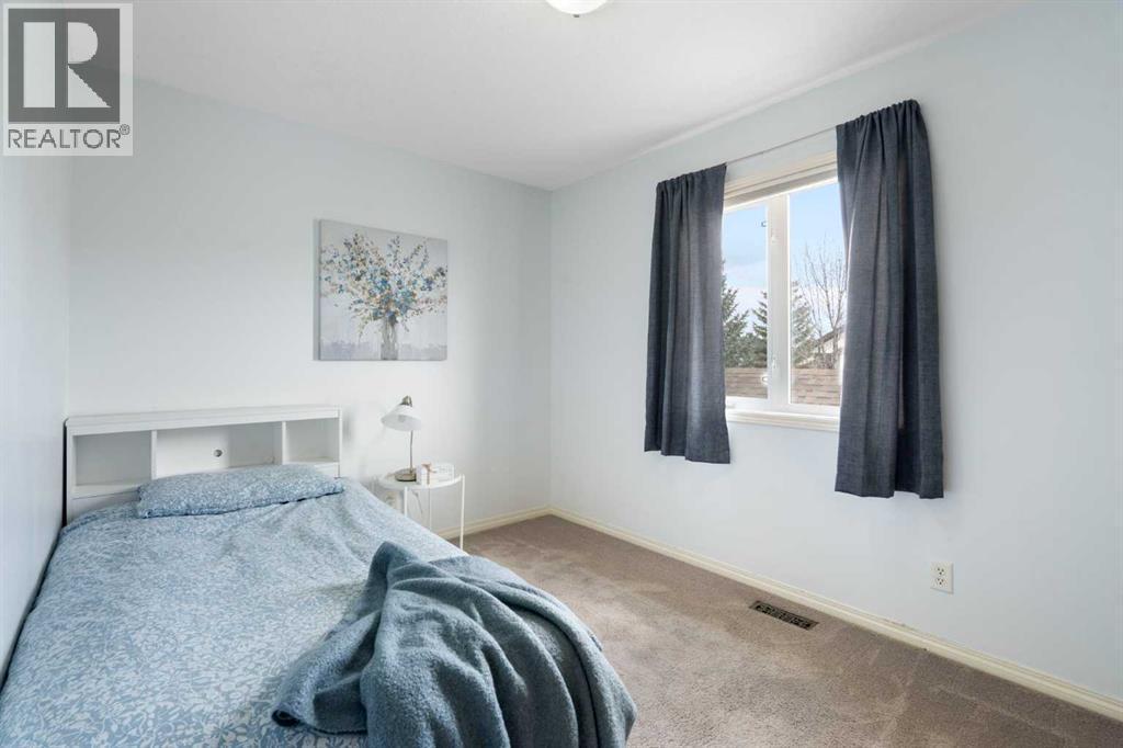 Second bedroom - 71 Chaparral Grove Se, Calgary, AB