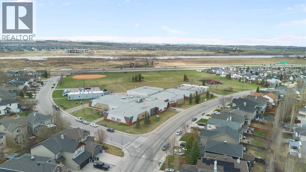 Elementary school one block away - 71 Chaparral Grove Se, Calgary, AB