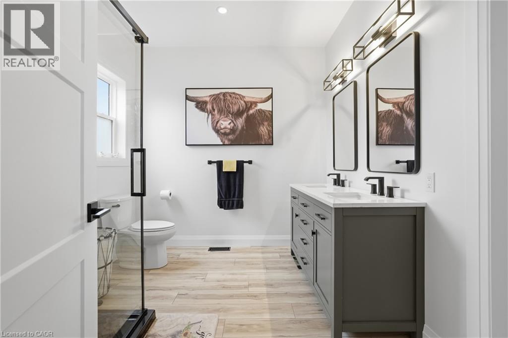 104 Neva Road, Ridgeway, ON - Indoor Photo Showing Bathroom