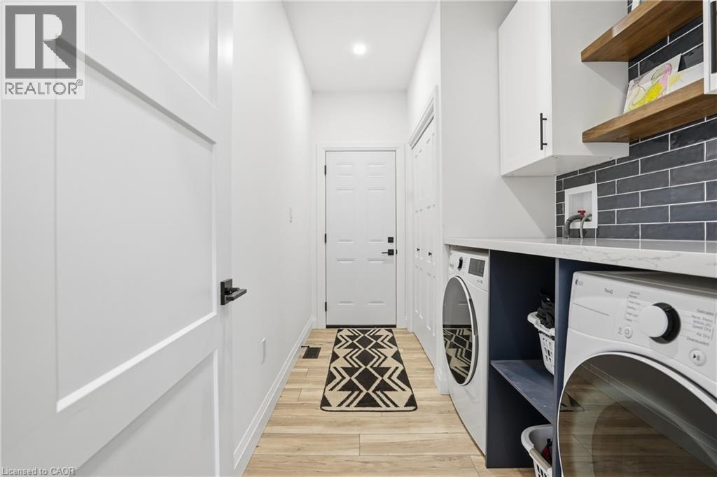 104 Neva Road, Ridgeway, ON - Indoor Photo Showing Laundry Room