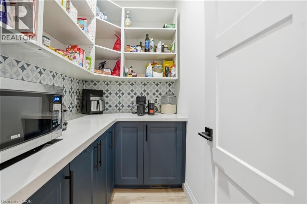 104 Neva Road, Ridgeway, ON - Indoor With Storage