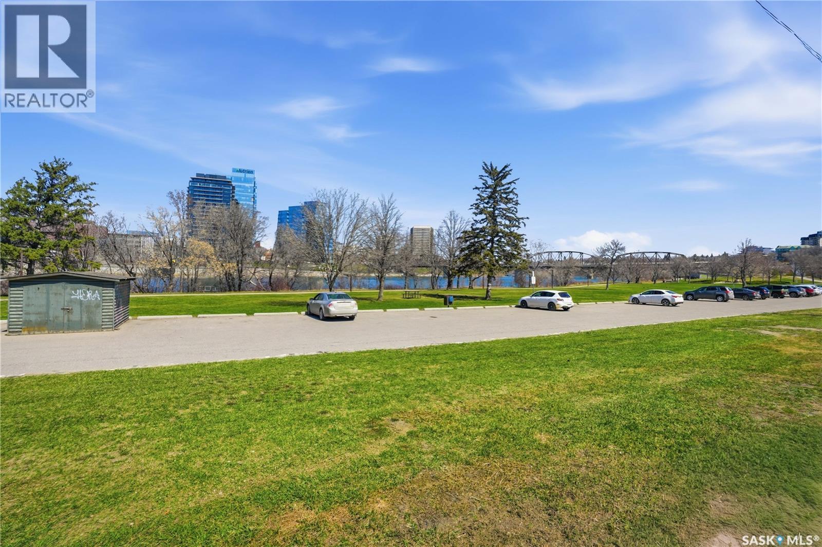 303 208 Saskatchewan Crescent E, Saskatoon, SK - Outdoor With View