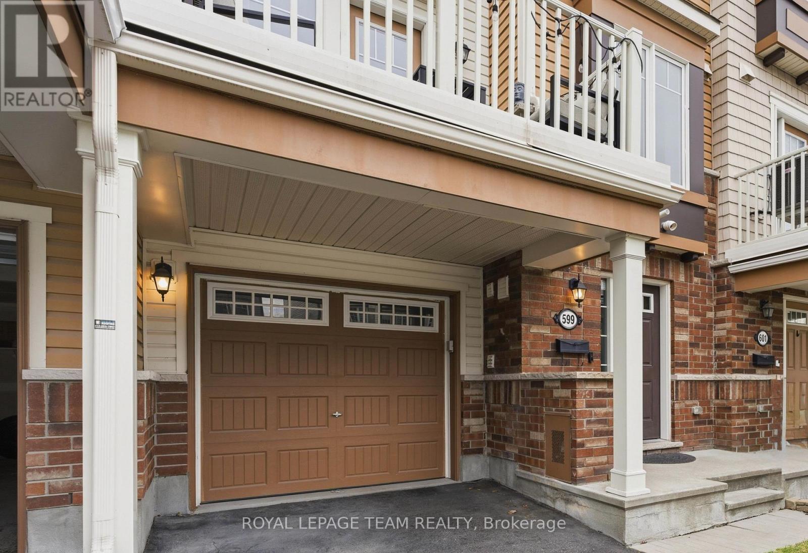 599 Foxlight Circle, Ottawa, ON - Outdoor