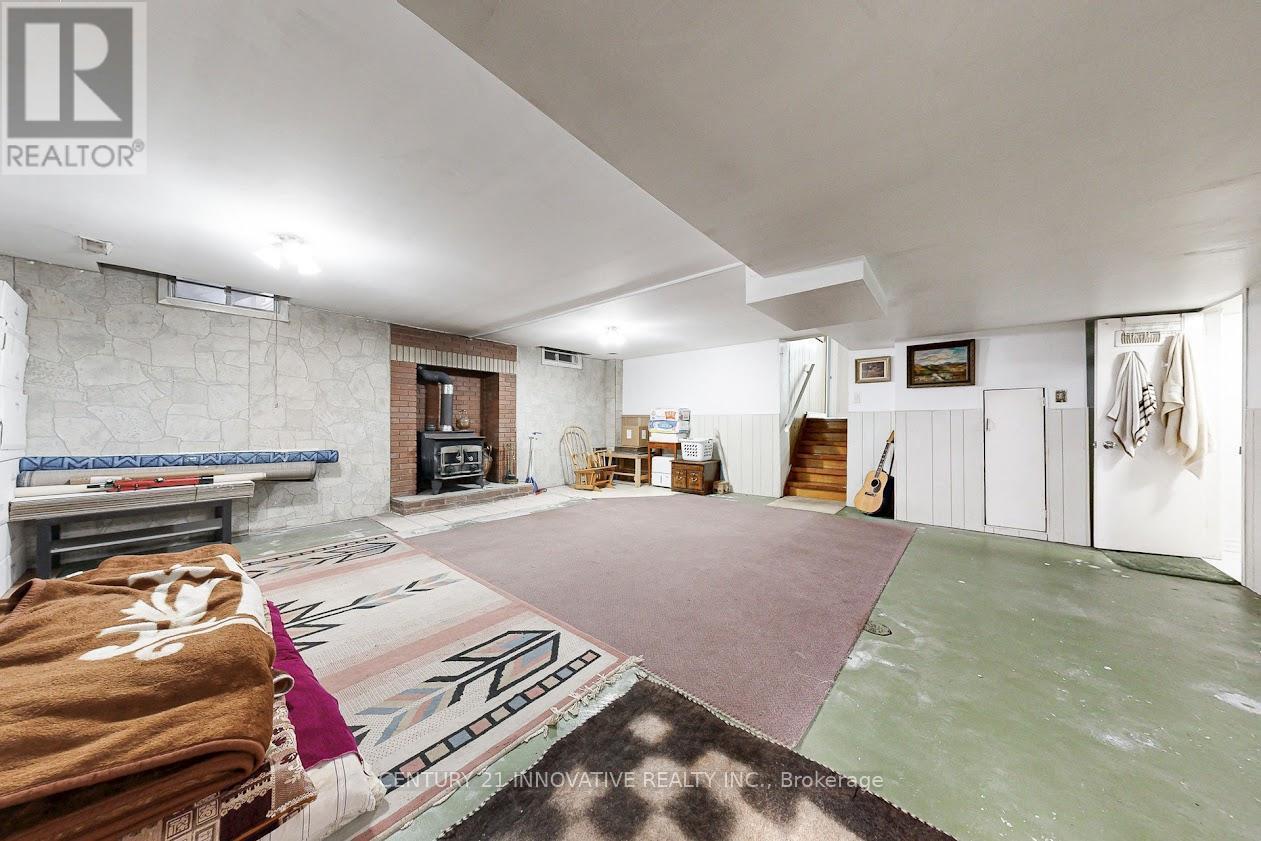 816 Willowbank Trail, Mississauga, ON - Indoor Photo Showing Other Room