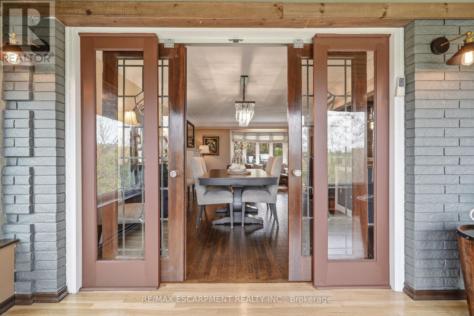 5258 Cedar Springs Road, Burlington, ON - Indoor Photo Showing Other Room