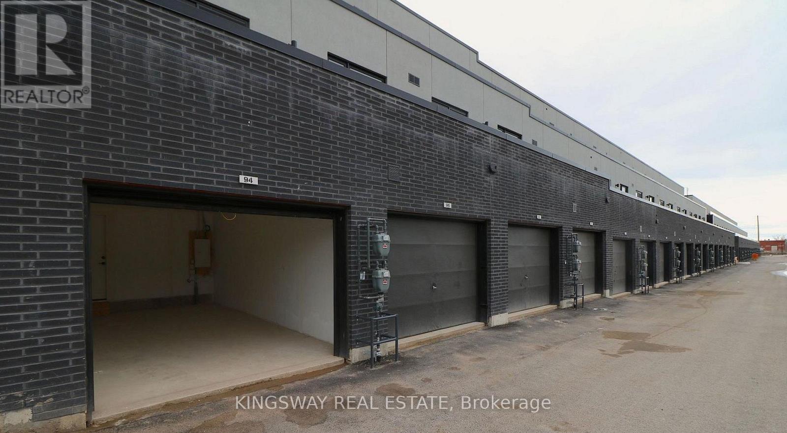122 Everett Common, St. Catharines, ON - Outdoor With Exterior