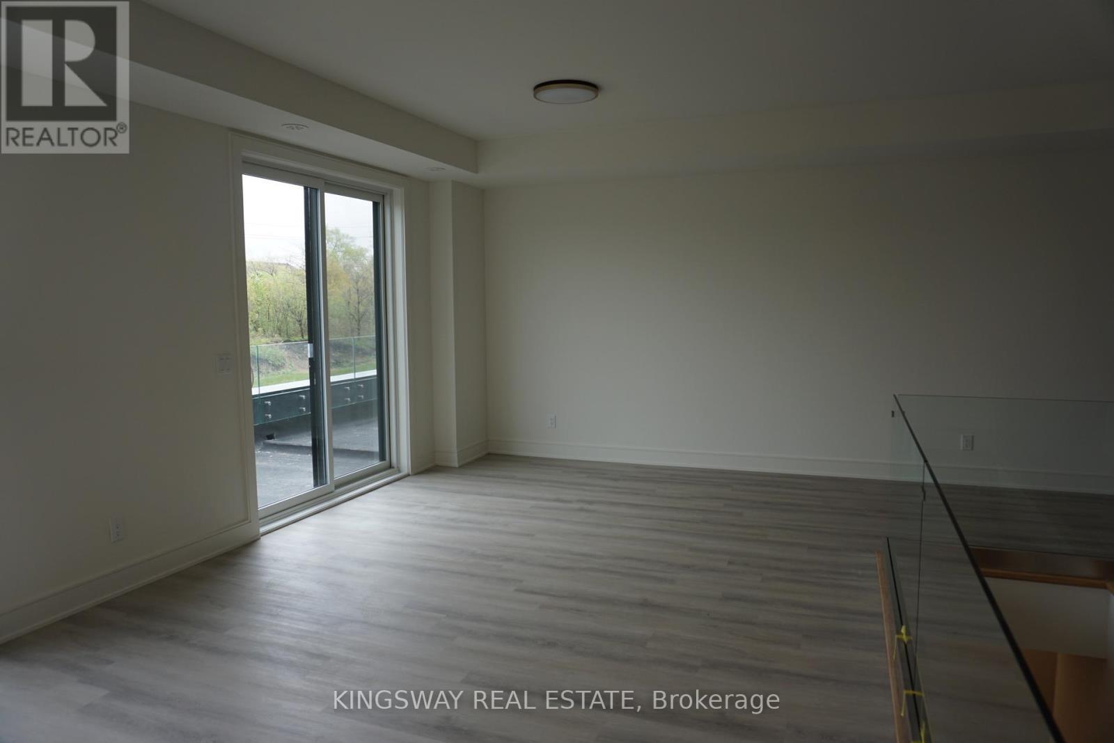 122 Everett Common, St. Catharines, ON - Indoor Photo Showing Other Room