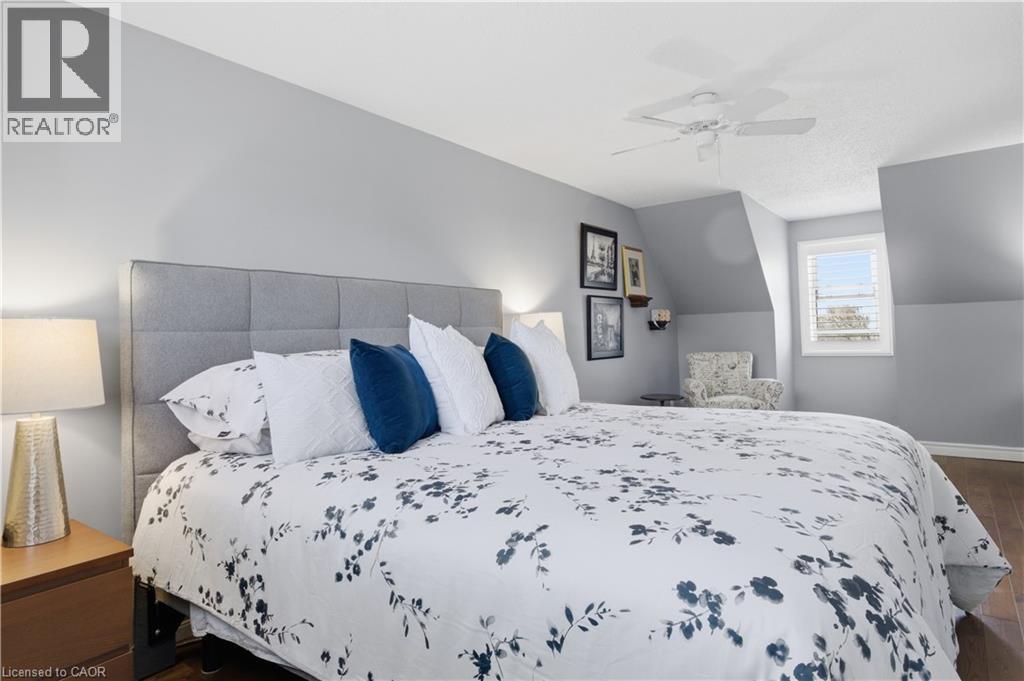 125 Covington Crescent, Kitchener, ON - Indoor Photo Showing Bedroom