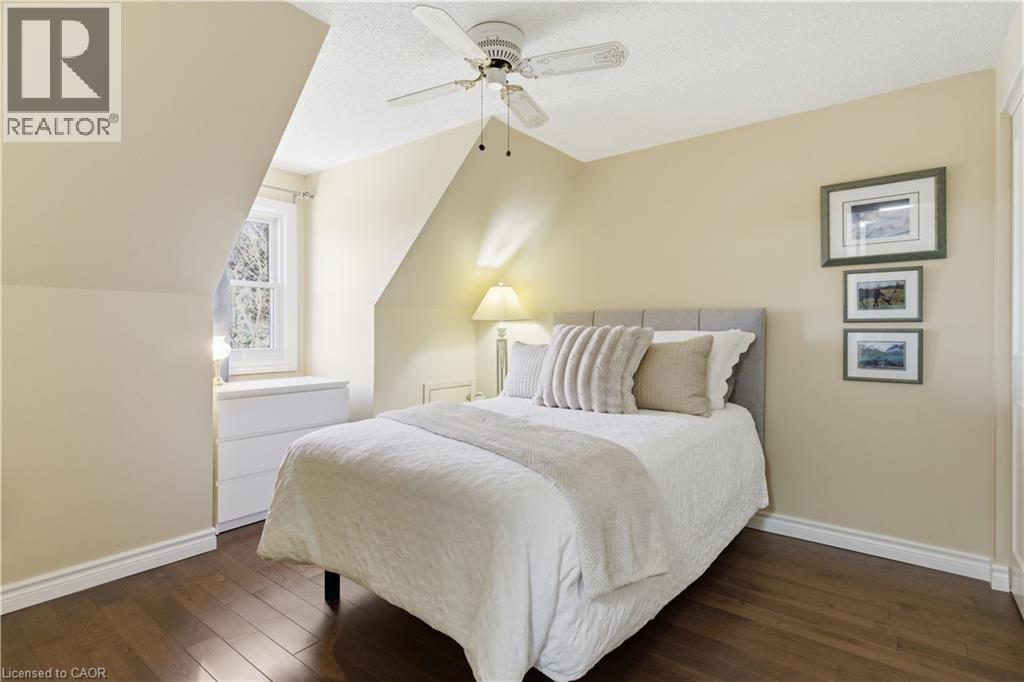125 Covington Crescent, Kitchener, ON - Indoor Photo Showing Bedroom