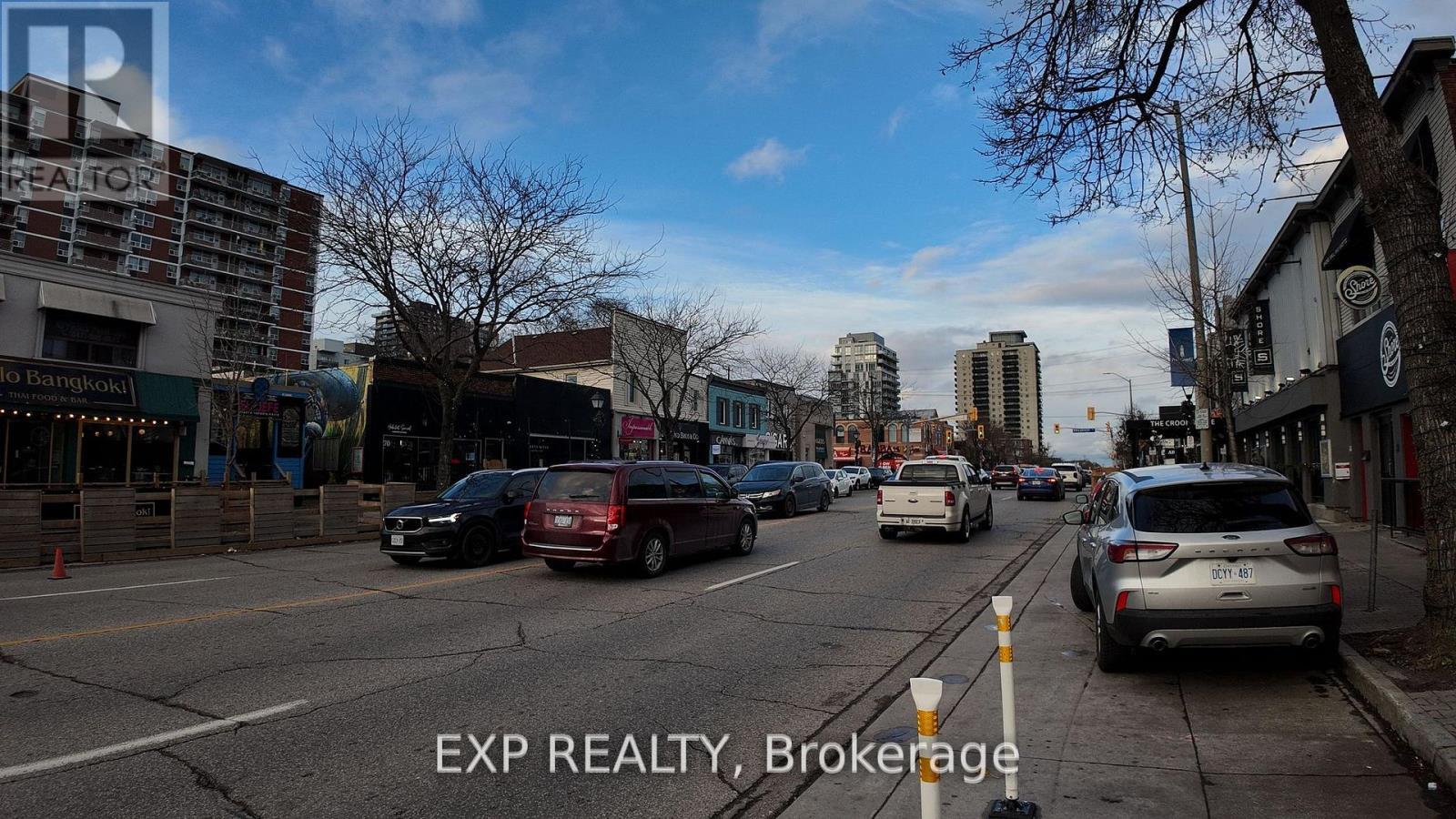 59 Lakeshore Road E, Mississauga, ON