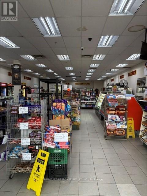 210 Mohawk Road E, Hamilton, ON