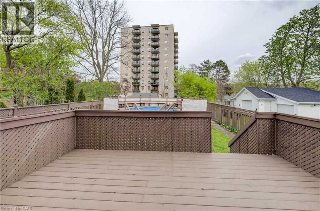 43 Middleton Street, Cambridge, ON - Outdoor With Deck Patio Veranda
