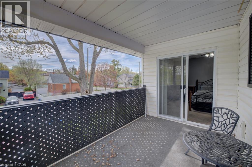 43 Middleton Street, Cambridge, ON - Outdoor With Deck Patio Veranda With Exterior