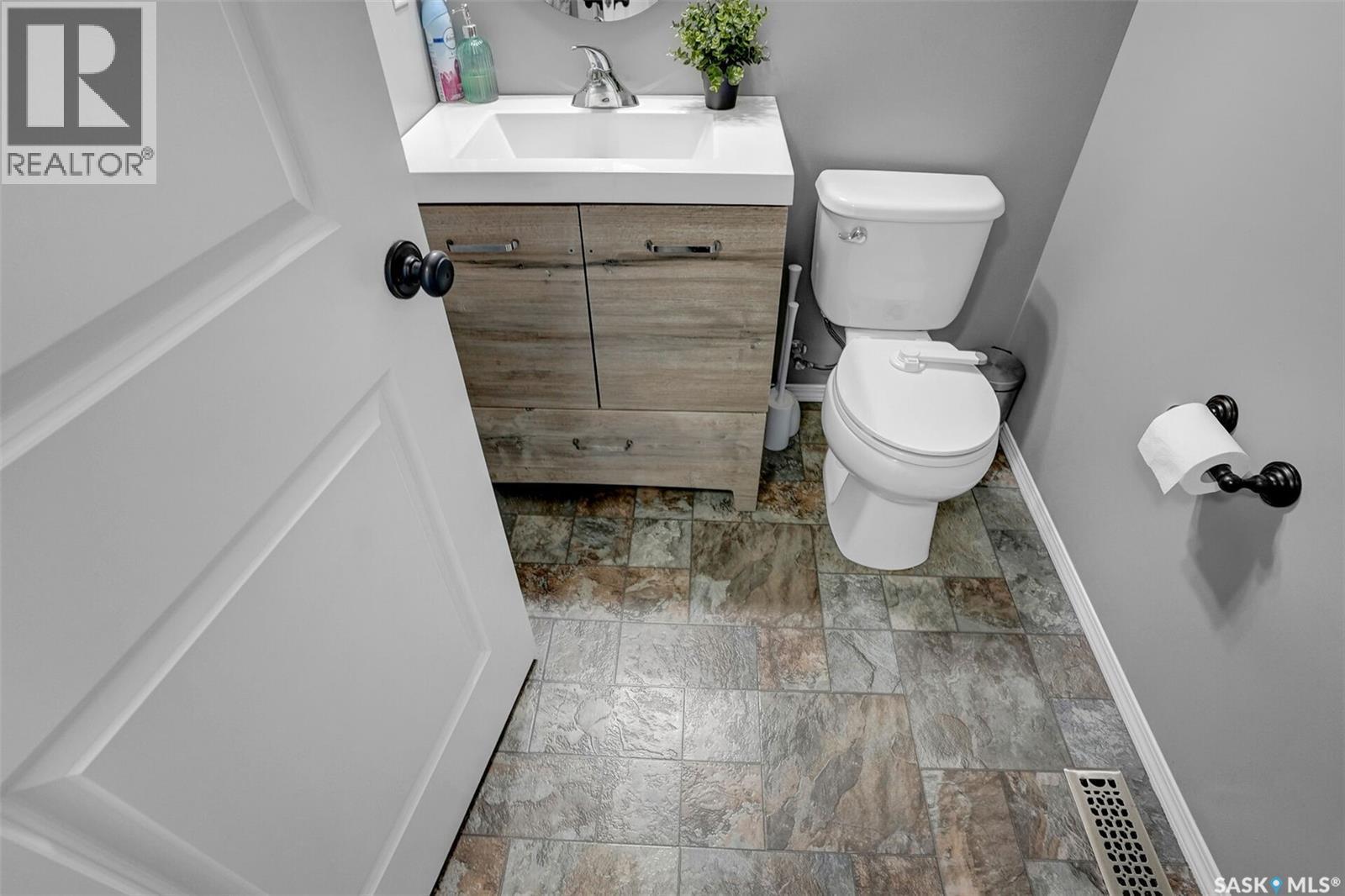 5130 Anthony Way, Regina, SK - Indoor Photo Showing Bathroom